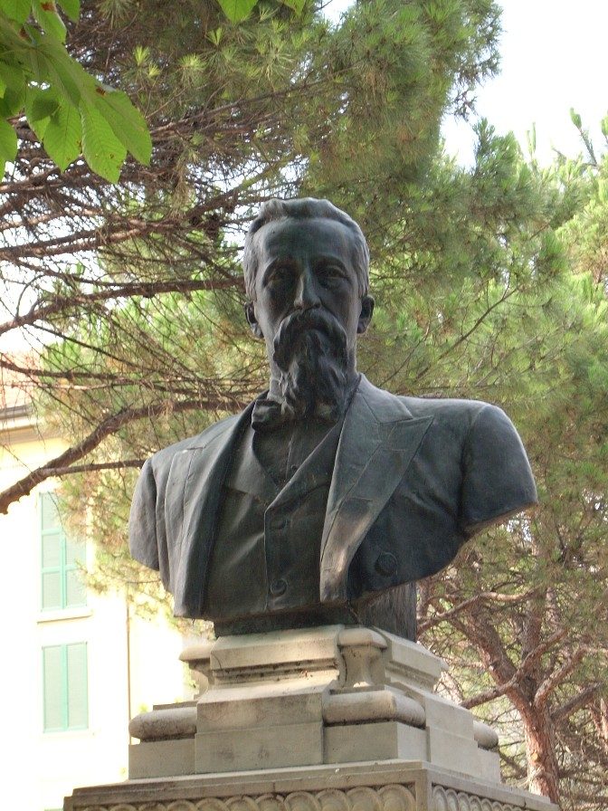 Edoardo Porro's monument, Salsomaggiore - 03.JPG